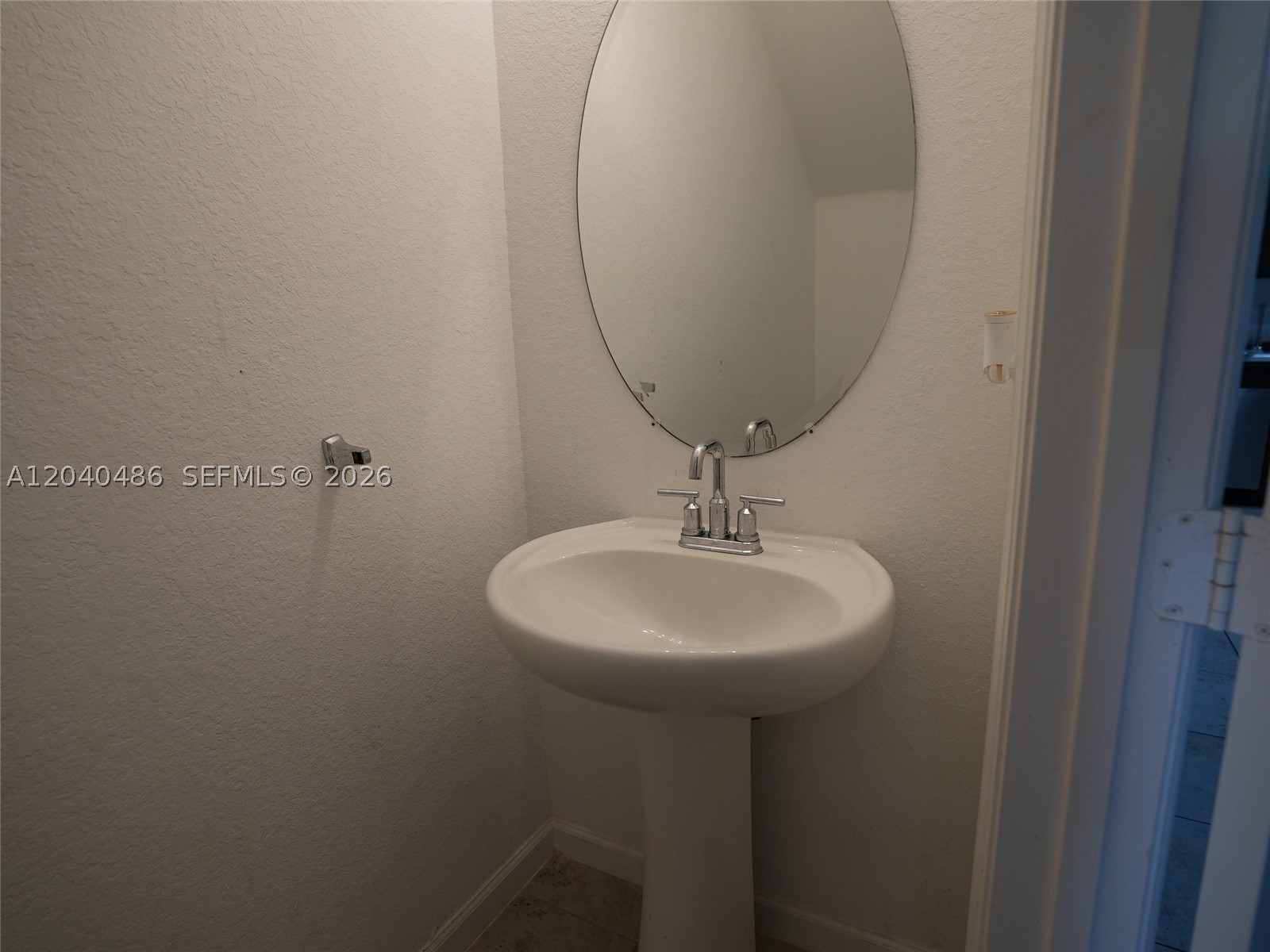 4037 Nw 10th Pl Property Photo 18