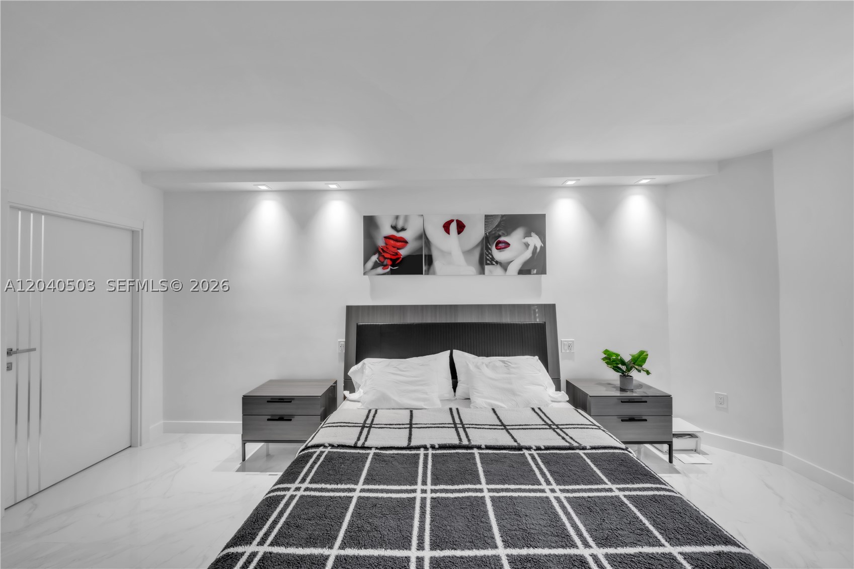 1965 S Ocean Dr 14f(availabale Now) Property Photo 19