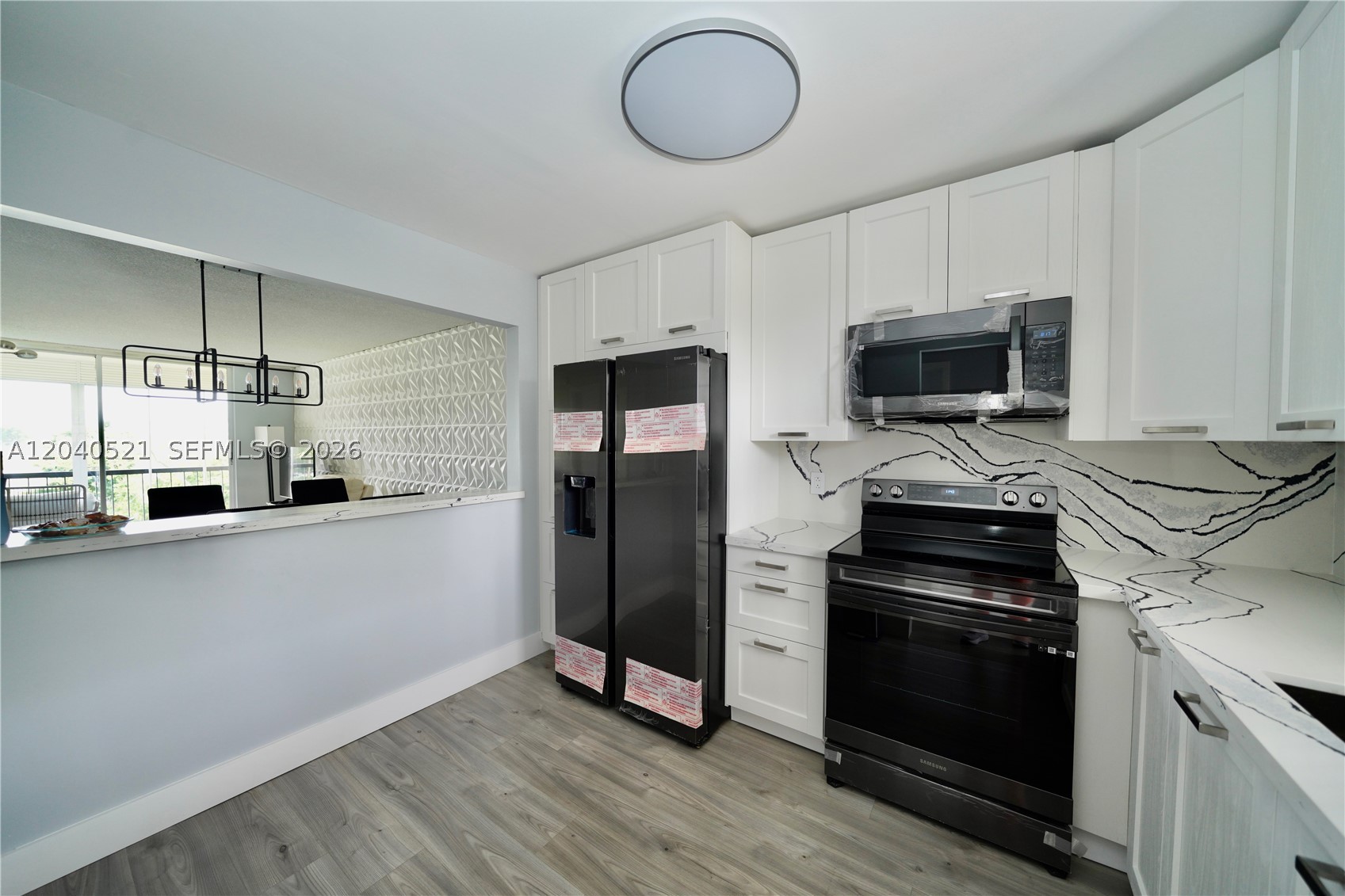 2541 Aragon Blvd 305 Property Photo 1