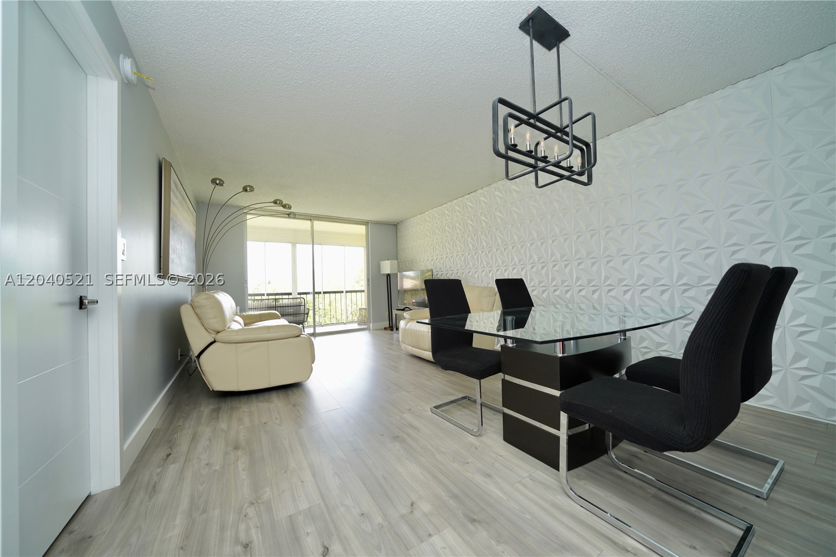 2541 Aragon Blvd 305 Property Photo 5
