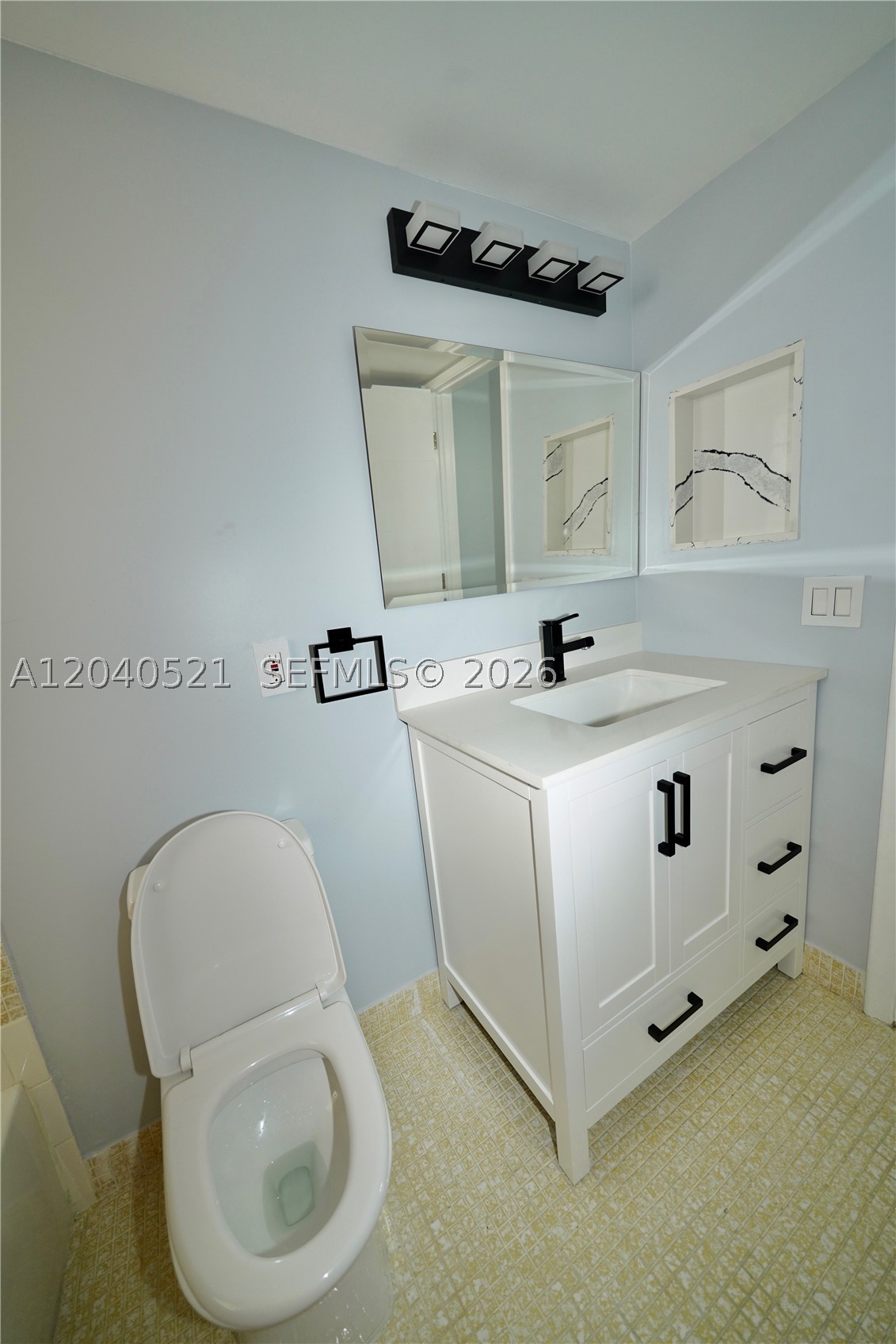 2541 Aragon Blvd 305 Property Photo 12