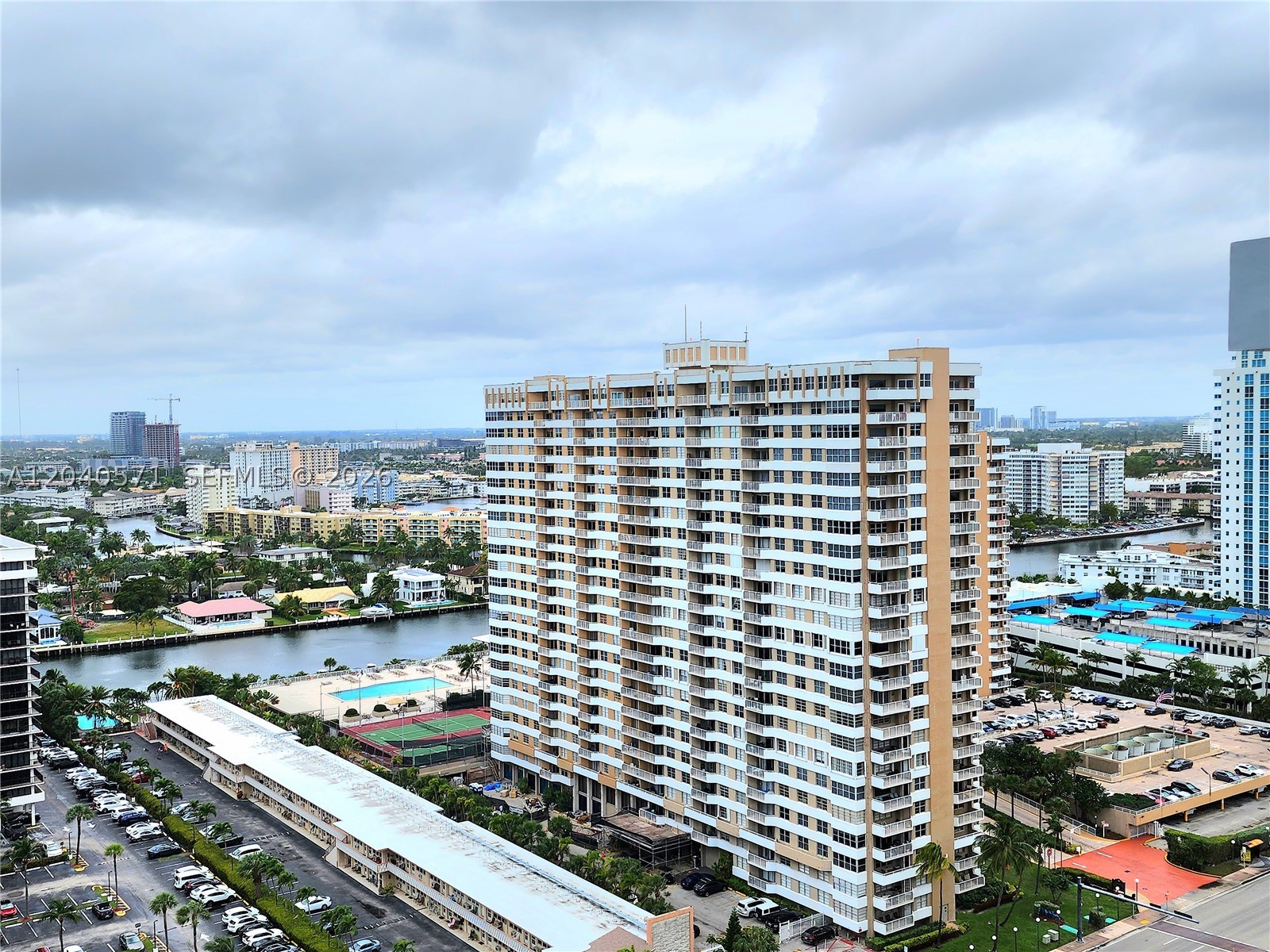 2030 S Ocean Dr 2204 Property Photo 3