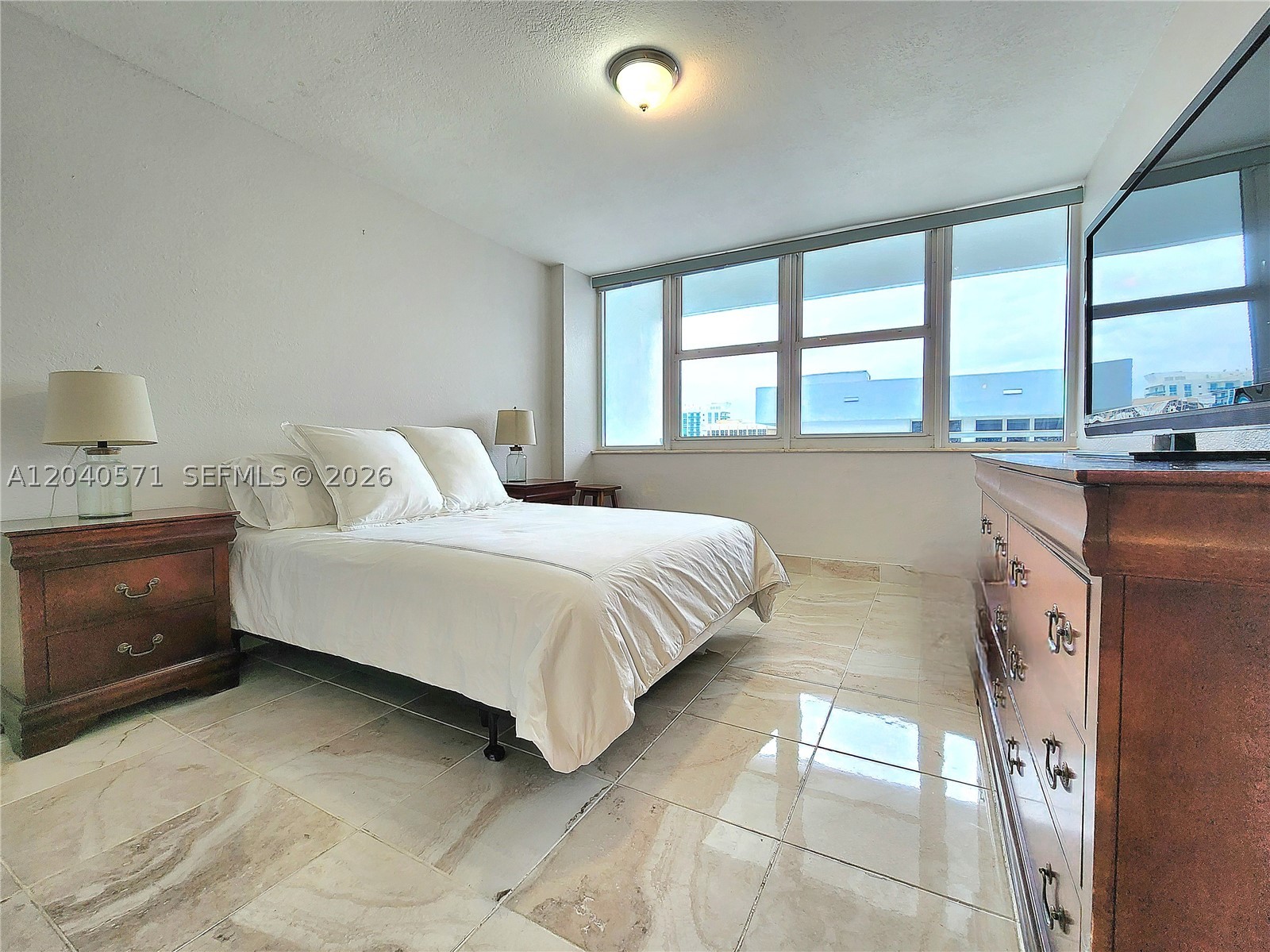 2030 S Ocean Dr 2204 Property Photo 13