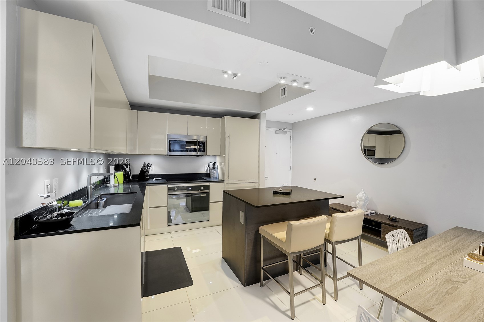 1010 Brickell Ave 3007 Property Photo 8
