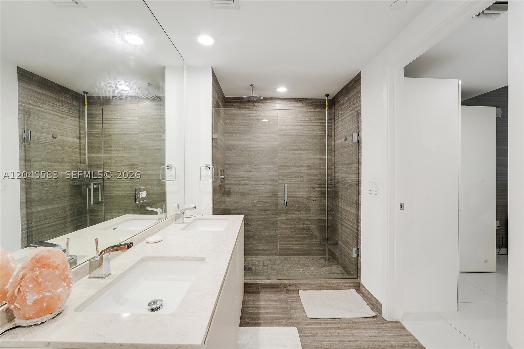1010 Brickell Ave 3007 Property Photo 11