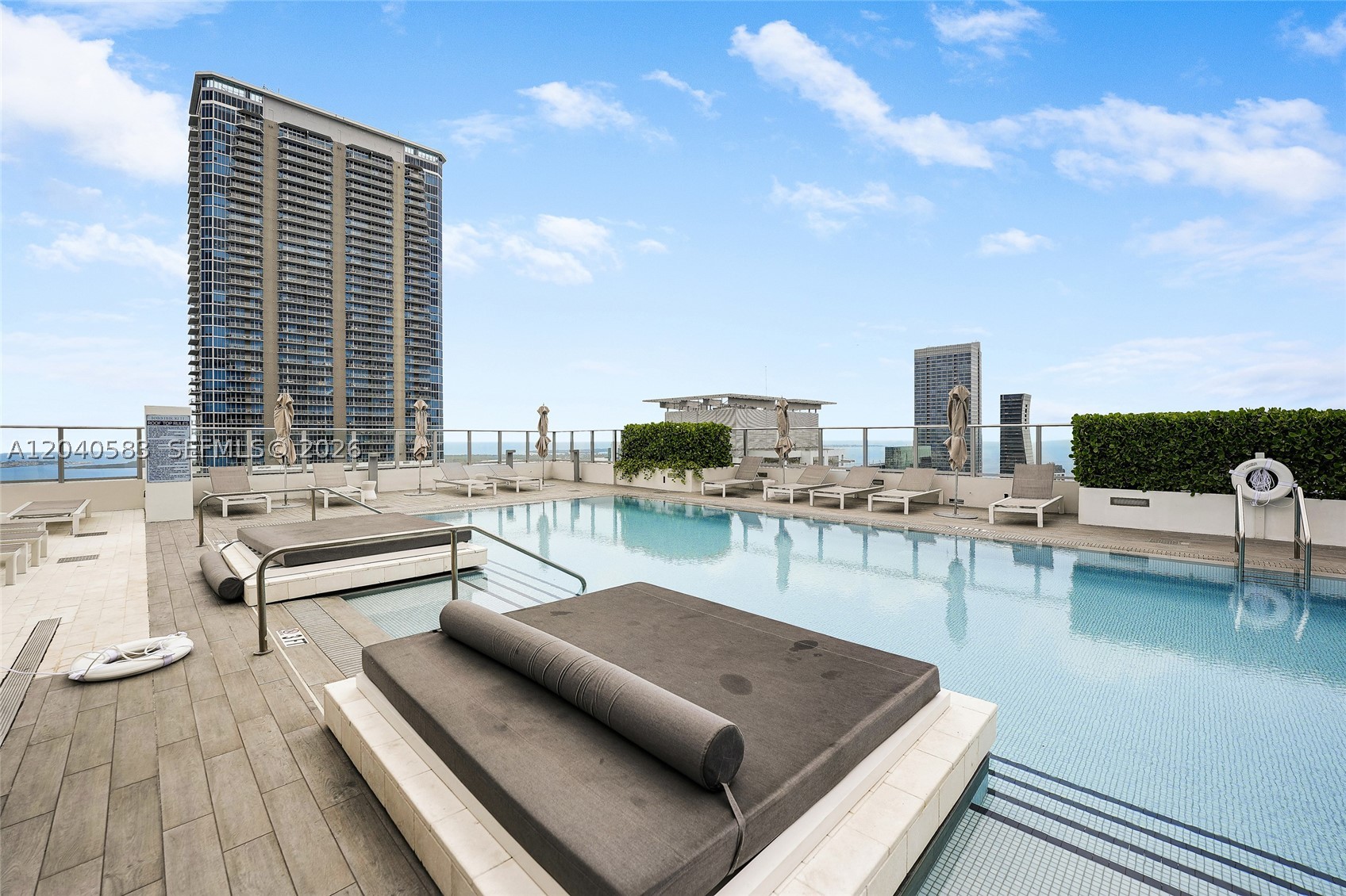 1010 Brickell Ave 3007 Property Photo 25
