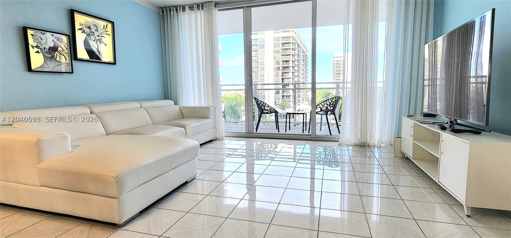2030 S Ocean Dr 401 Property Photo 2