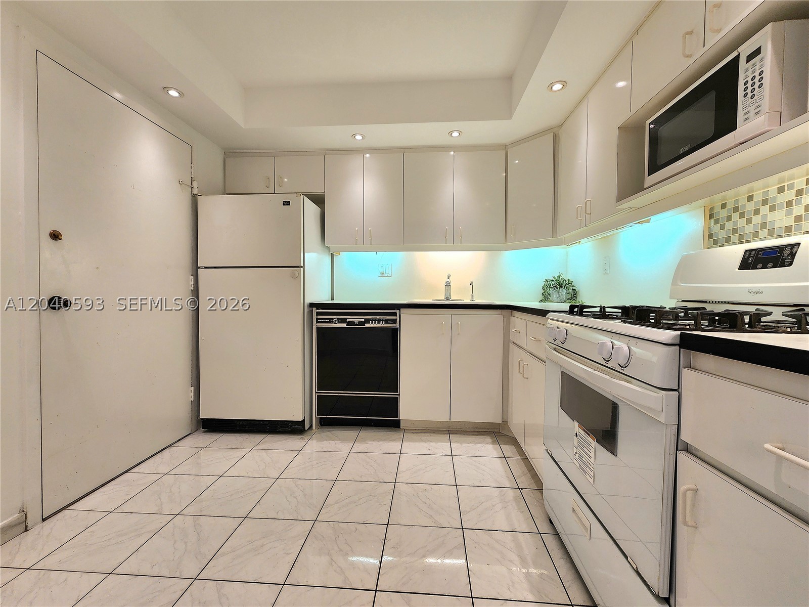 2030 S Ocean Dr 401 Property Photo 7