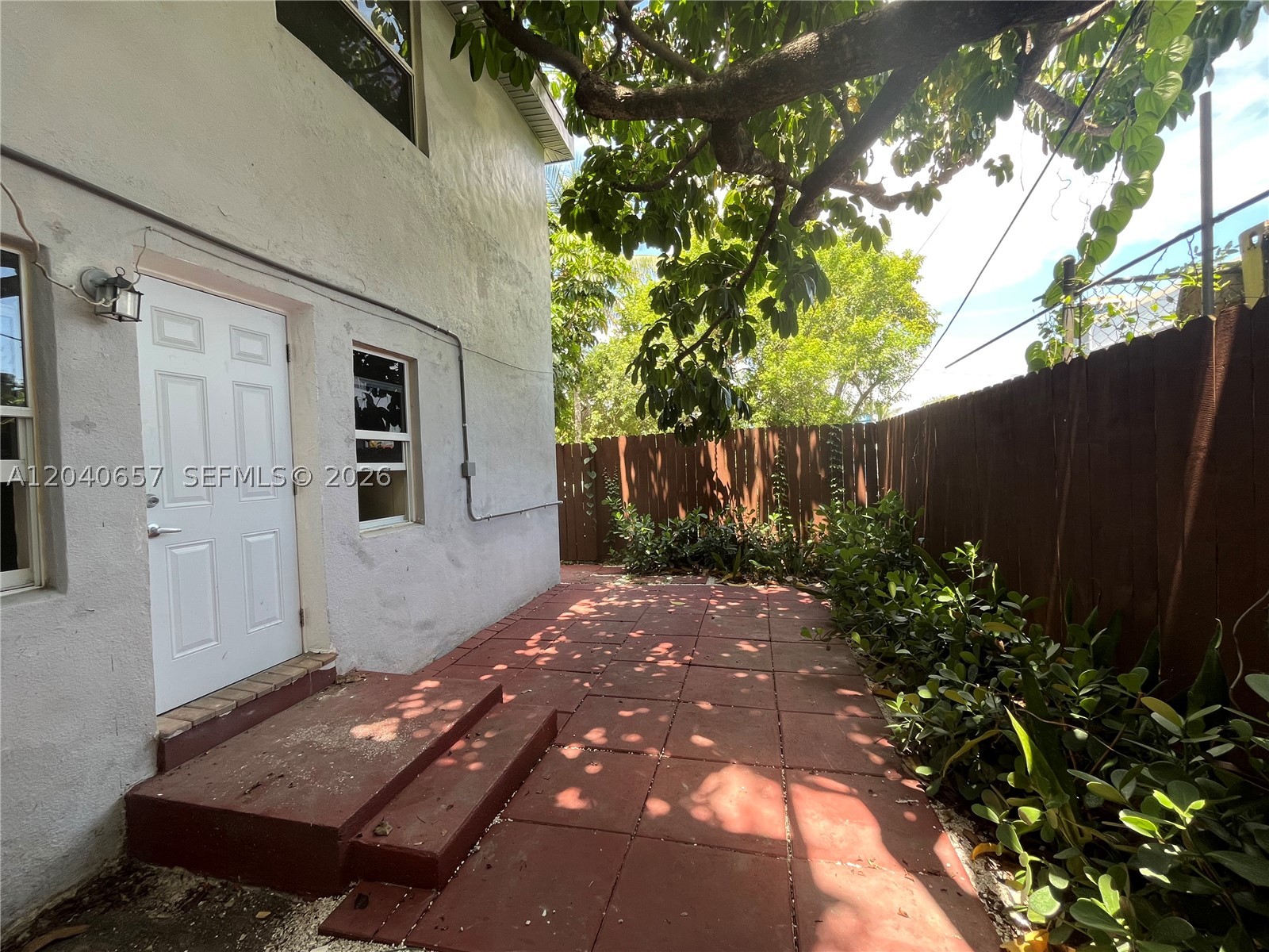 820 Sw 31st Ave S Property Photo 2