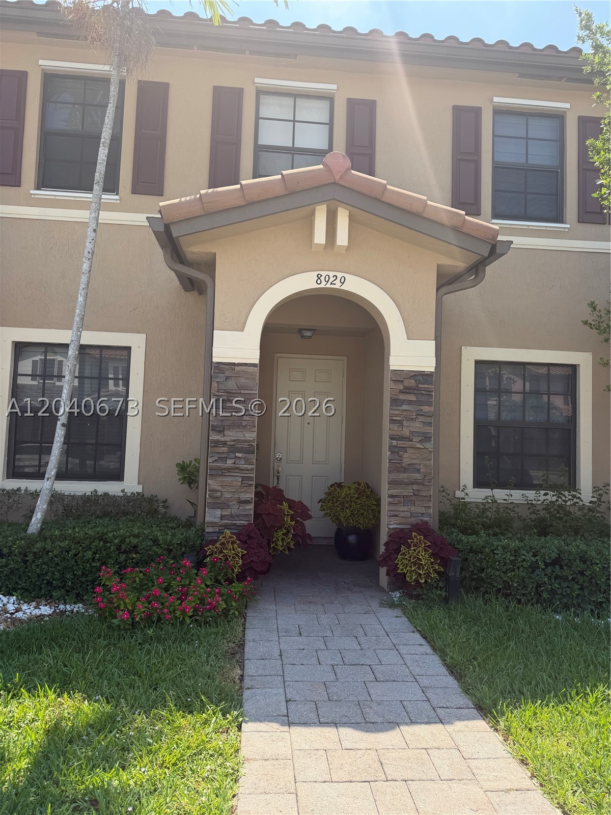 8929 W 35th Way Property Photo 1