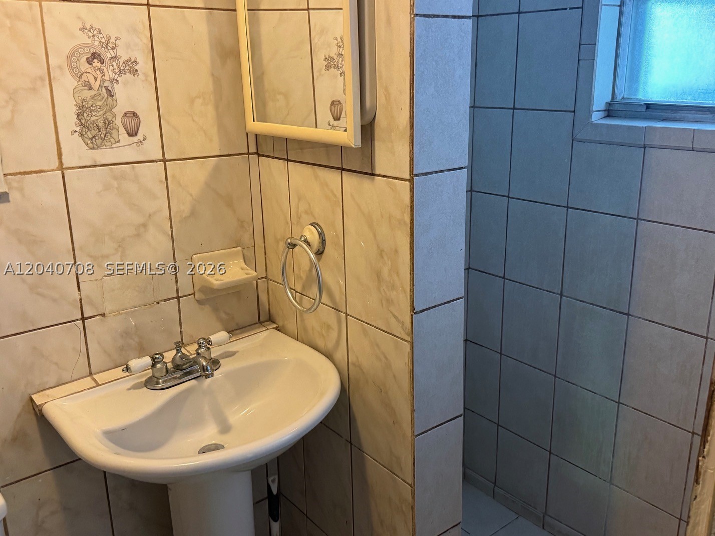 12600 Country Club Ln Property Photo 10