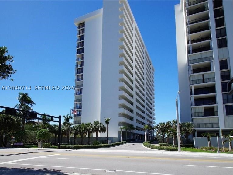 1901 N Ocean Blvd 7e Property Photo 15