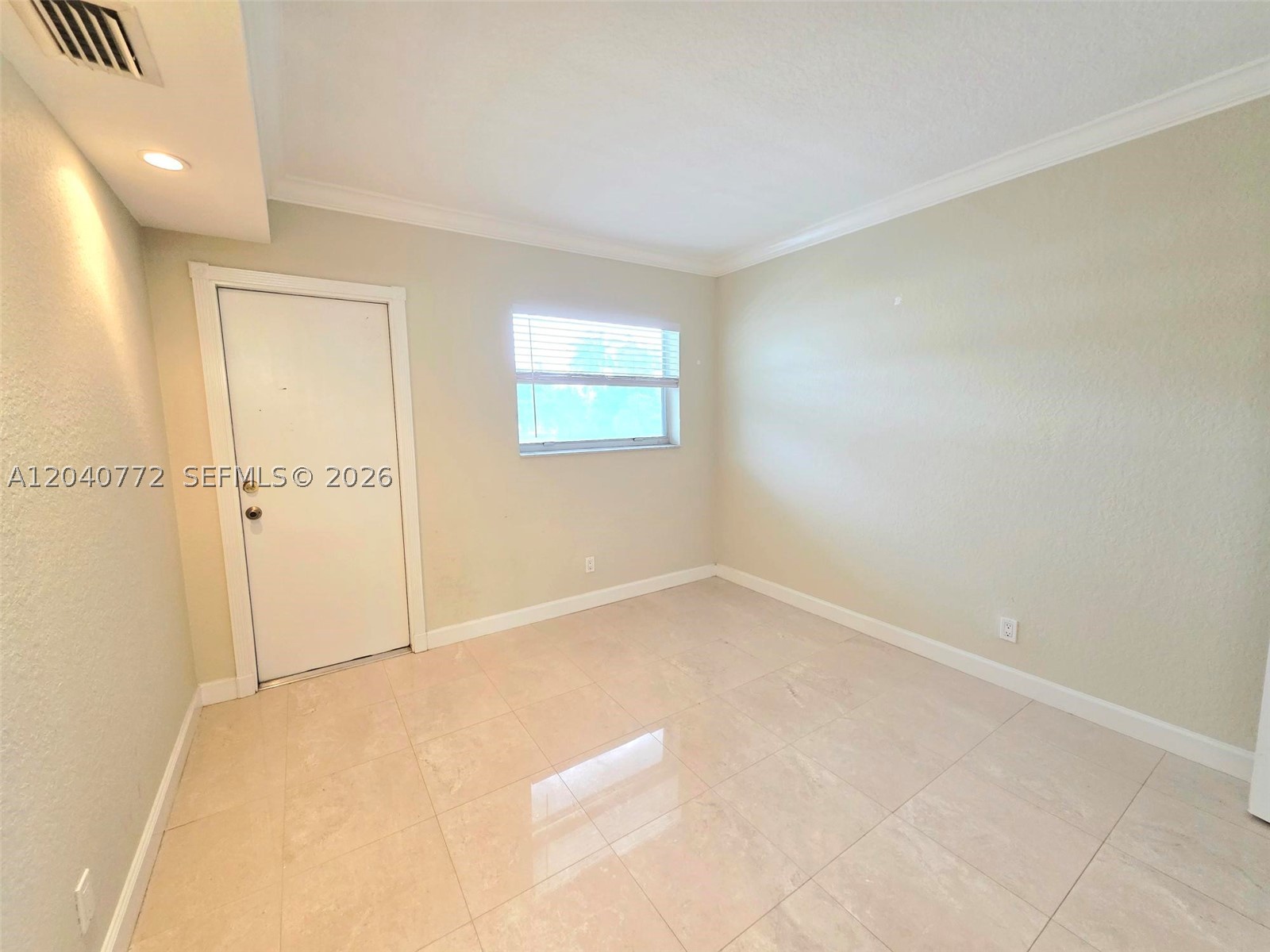 1400 Ne 57th Ct 202 Property Photo 14