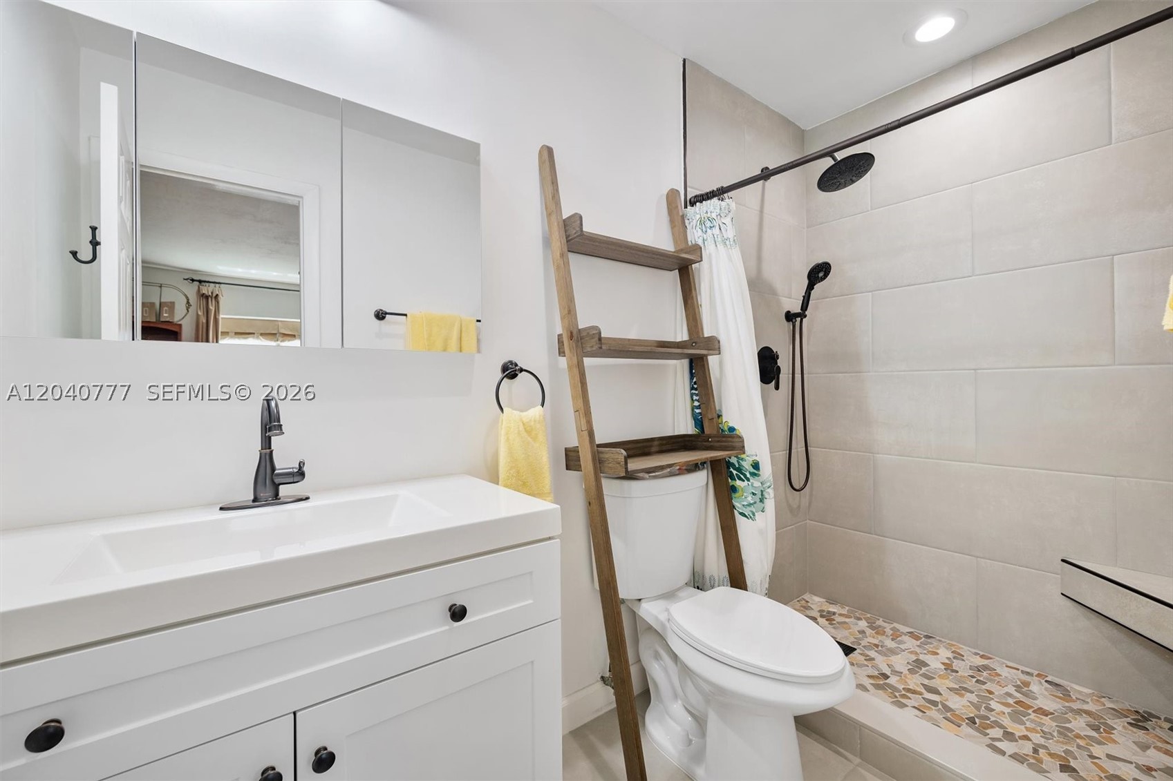 9241 Sw 183rd Ter Property Photo 11