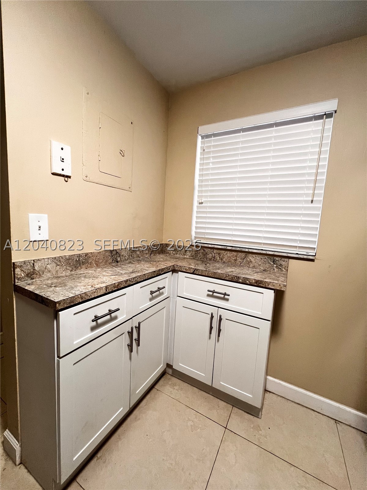 9235 Lagoon Pl 109 Property Photo 6
