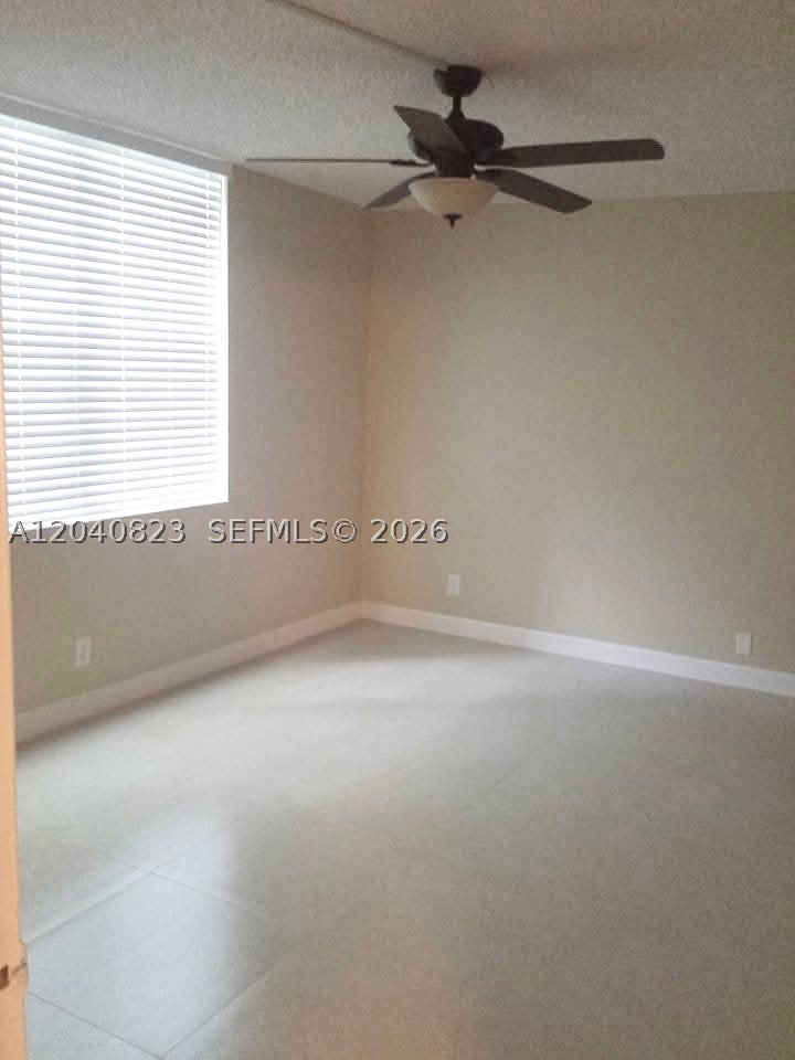 9235 Lagoon Pl 109 Property Photo 14