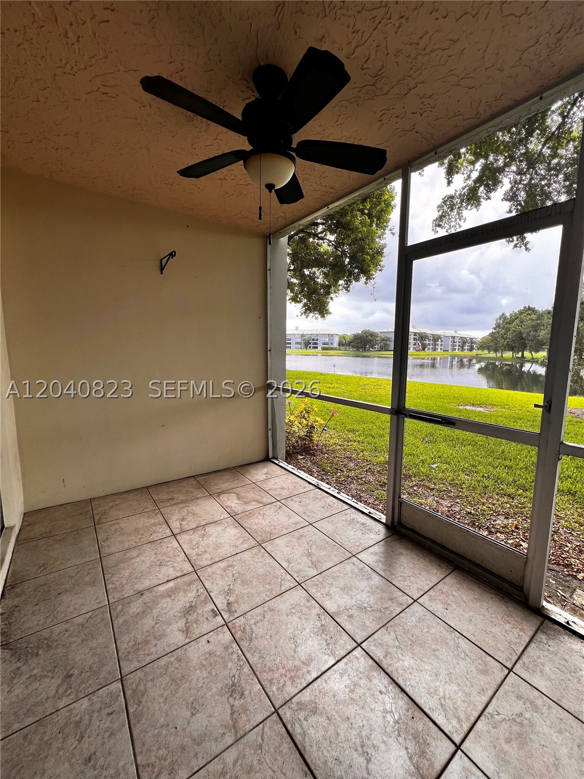 9235 Lagoon Pl 109 Property Photo 19
