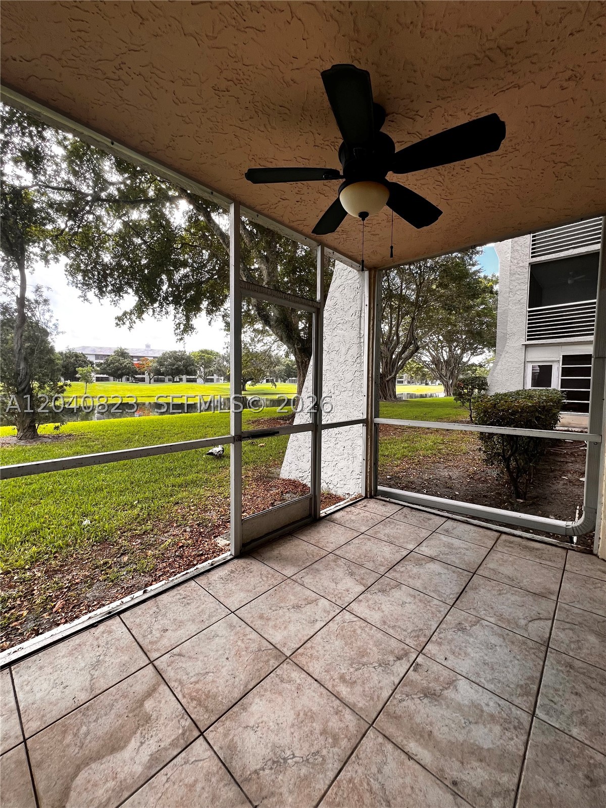 9235 Lagoon Pl 109 Property Photo 20