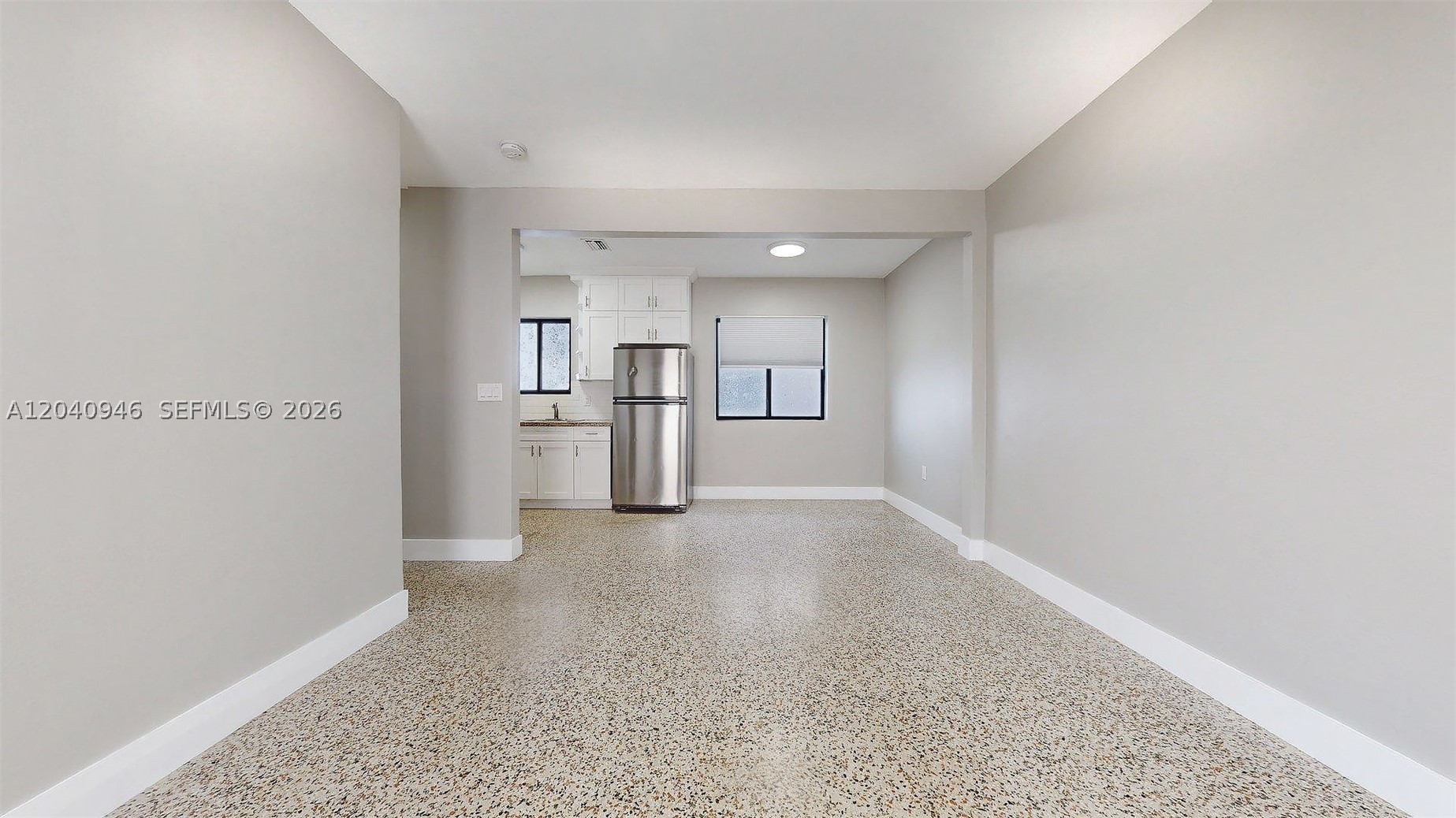 101 W 11th St 1 Property Photo 5