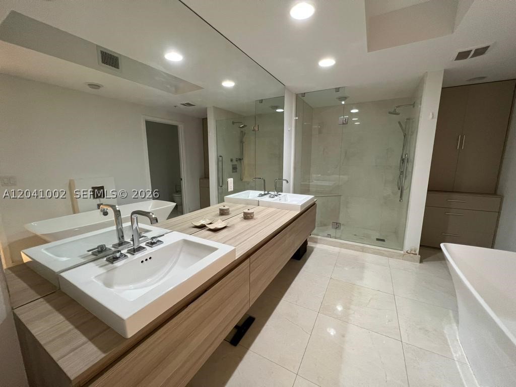 17301 Biscayne Blvd 206 Property Photo 7