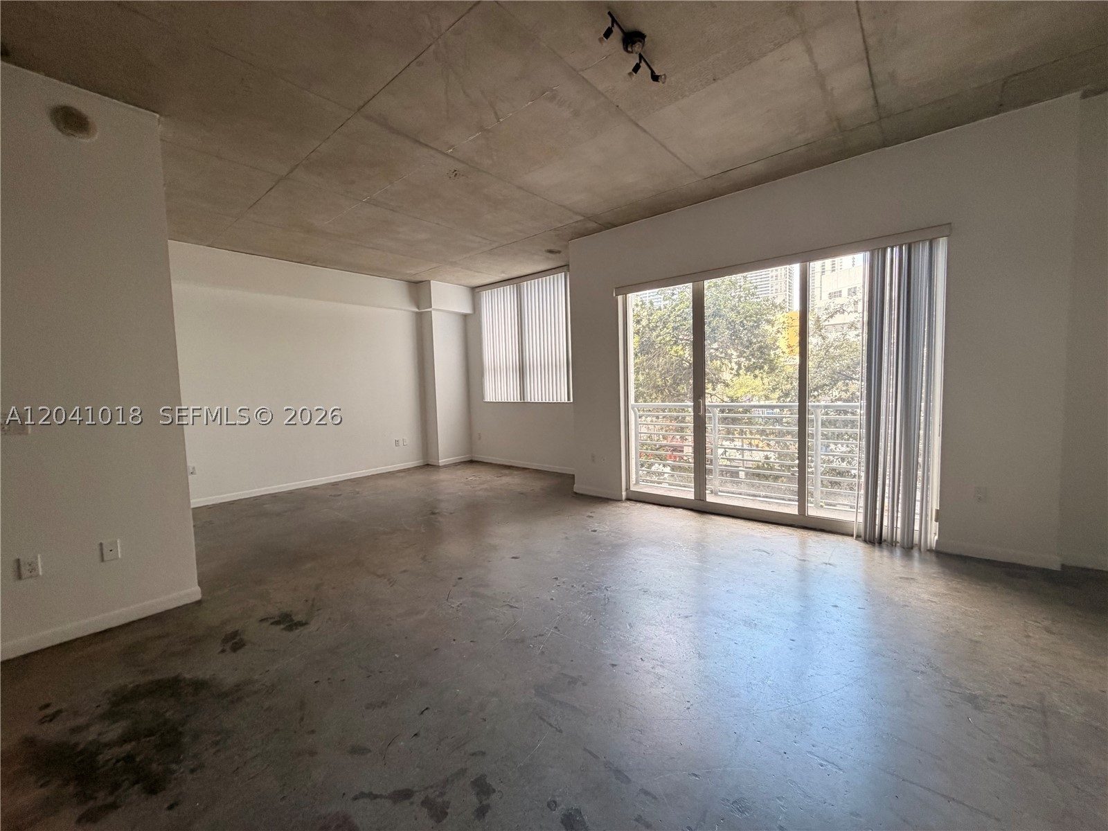 133 Ne 2nd Ave 209 Property Photo 8