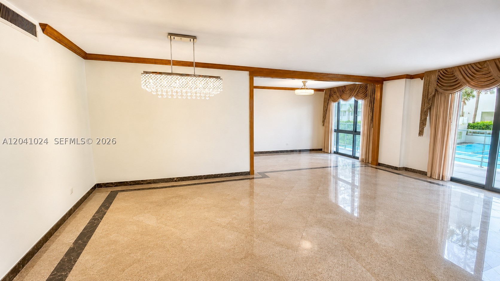 9801 Collins Ave 3u Property Photo 8