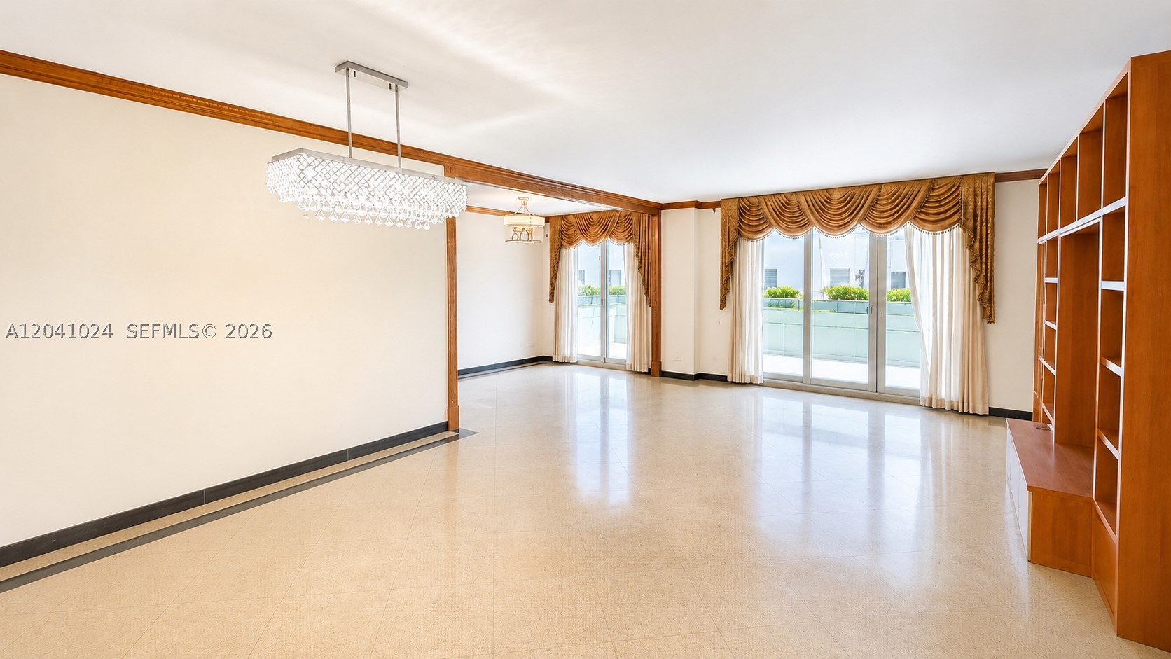 9801 Collins Ave 3u Property Photo 9