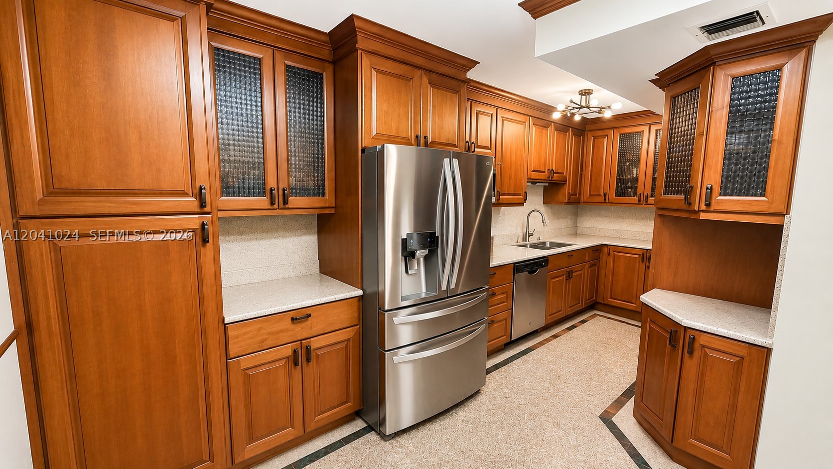 9801 Collins Ave 3u Property Photo 14