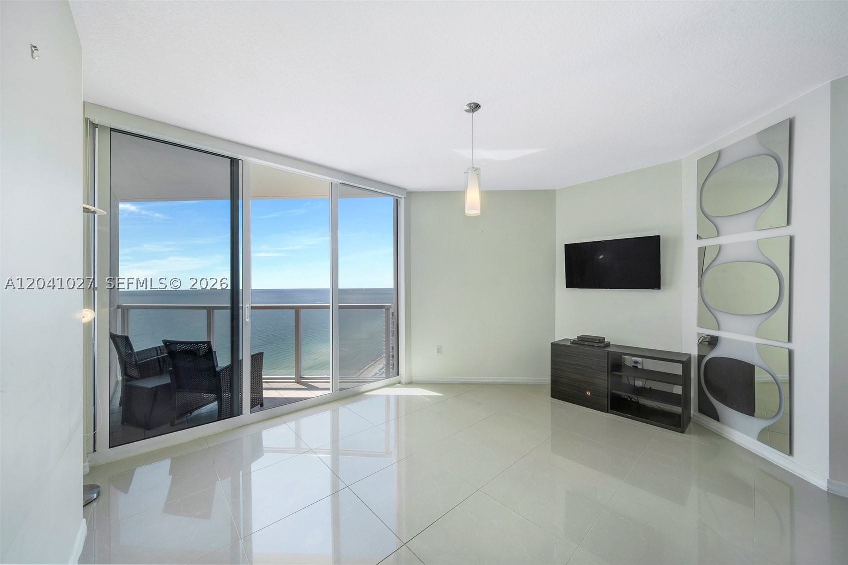 16699 Collins Ave 3309 Property Photo 3