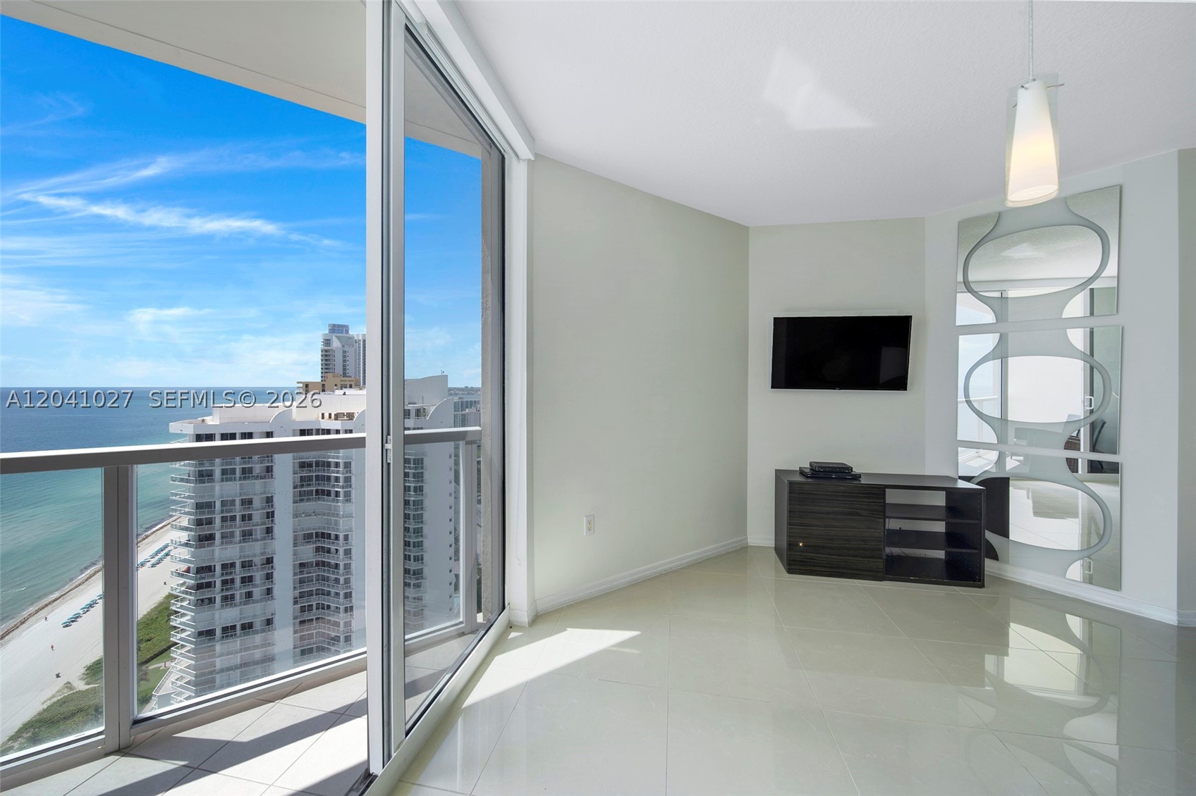 16699 Collins Ave 3309 Property Photo 4
