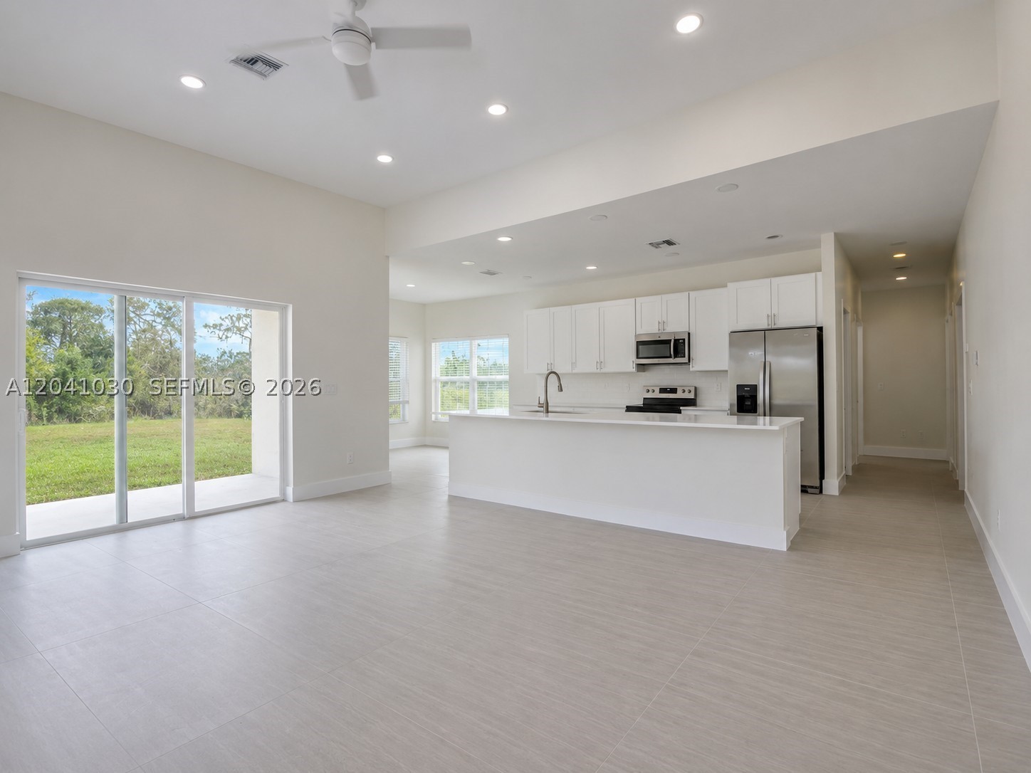 536 Lincoln Property Photo 5
