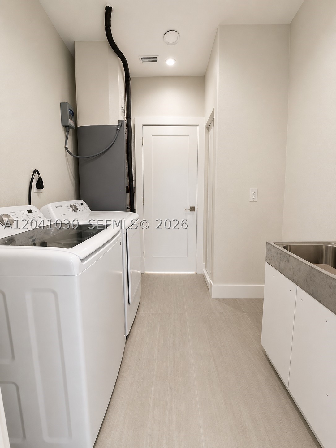 536 Lincoln Property Photo 14
