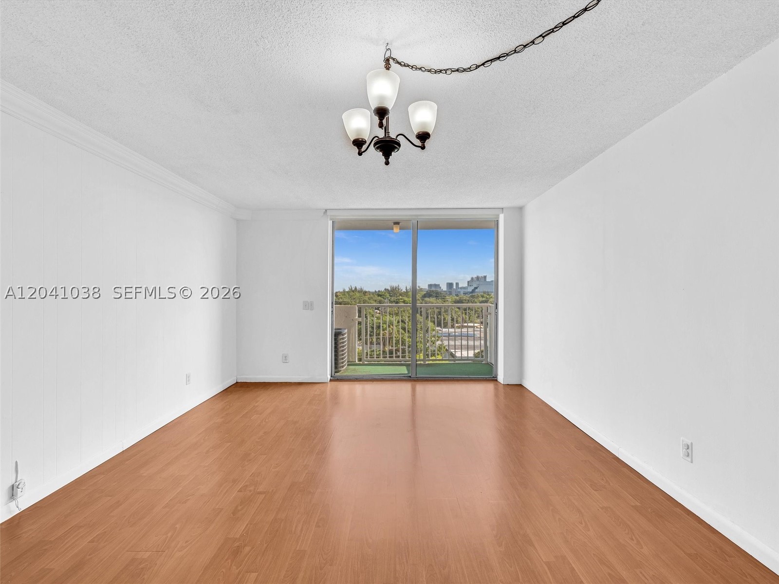 2020 Ne 135th St 601 Property Photo 6