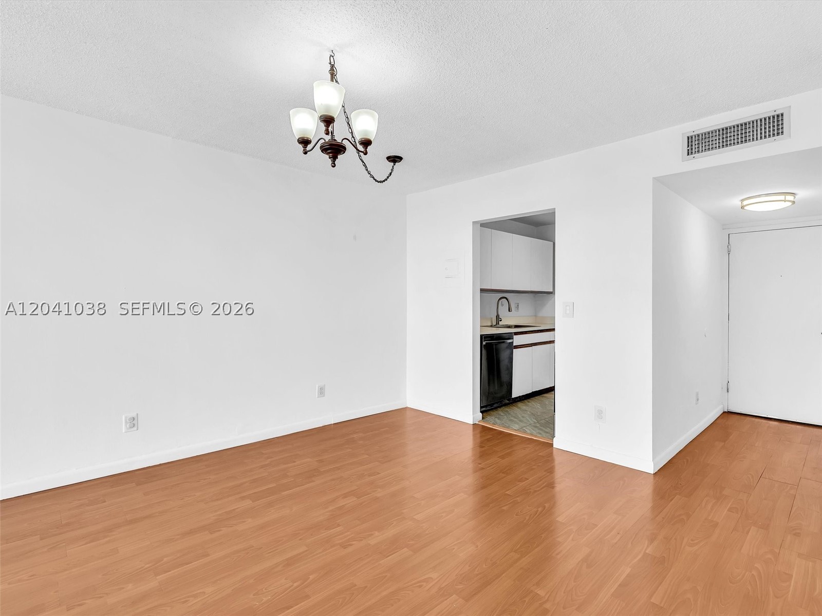 2020 Ne 135th St 601 Property Photo 9