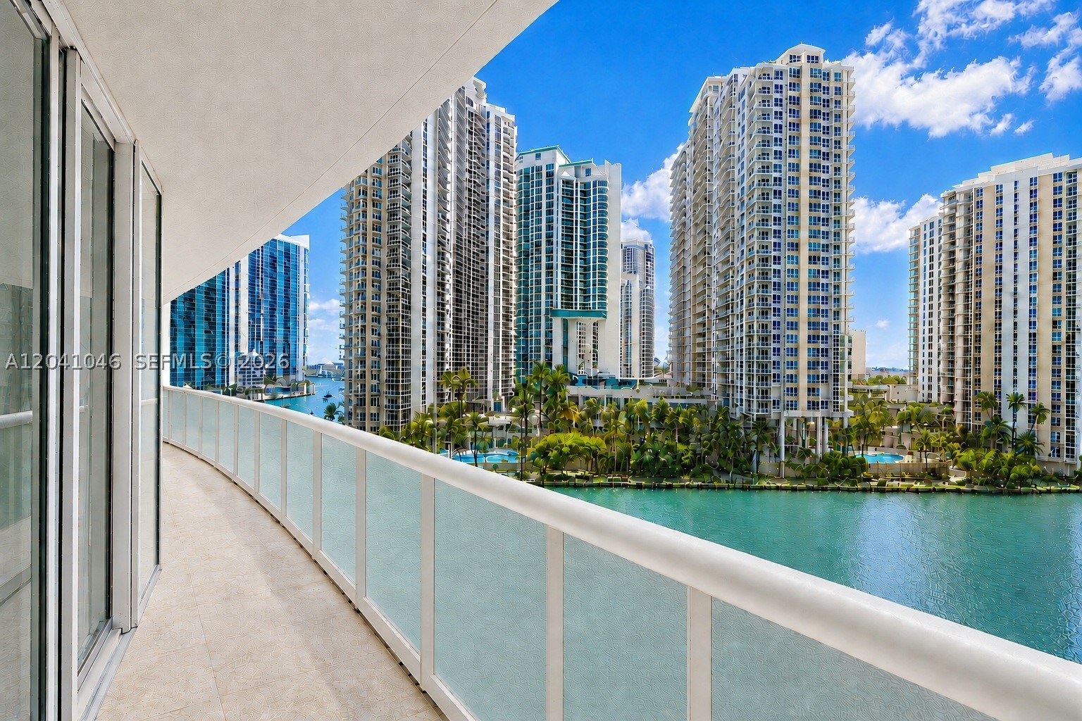 495 Brickell Ave Bay807 Property Photo 2