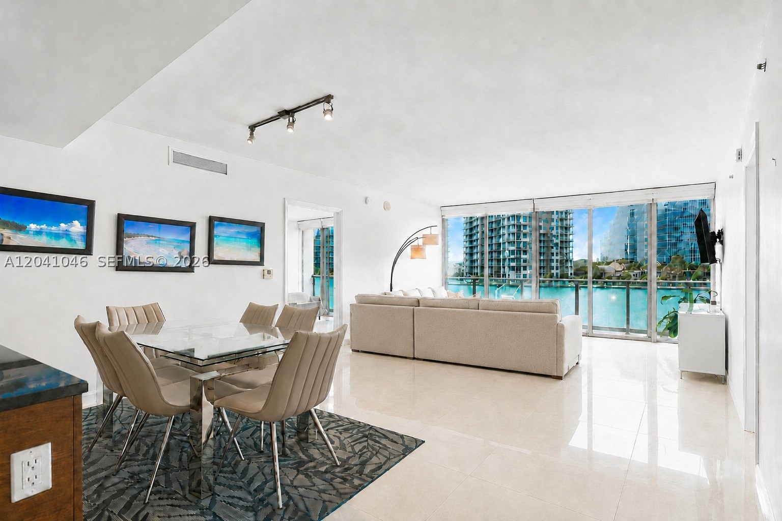 495 Brickell Ave Bay807 Property Photo 6