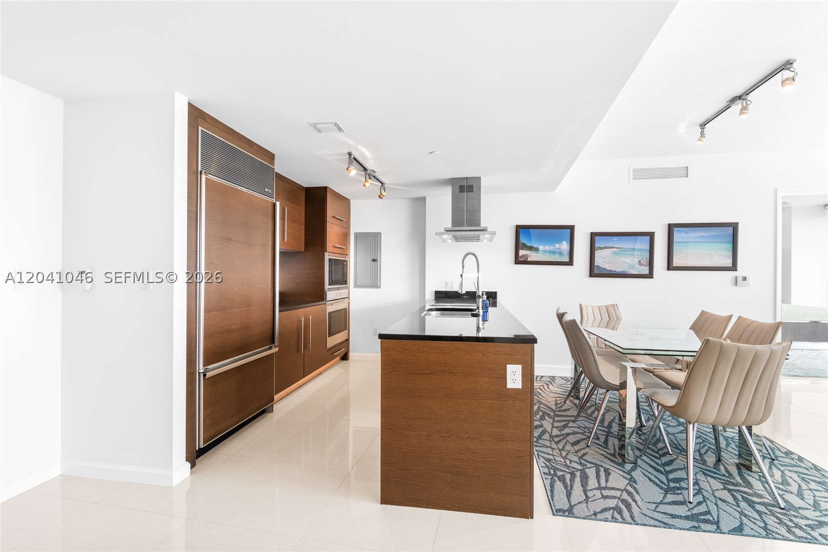495 Brickell Ave Bay807 Property Photo 14