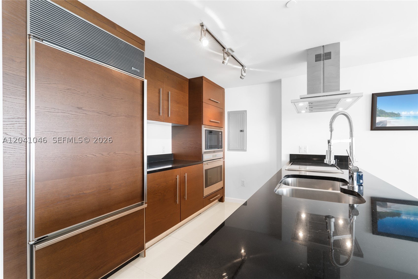 495 Brickell Ave Bay807 Property Photo 20