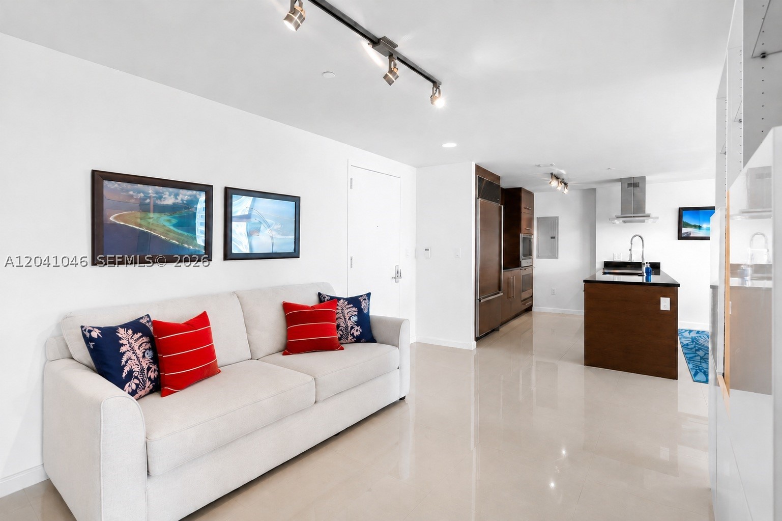 495 Brickell Ave Bay807 Property Photo 22