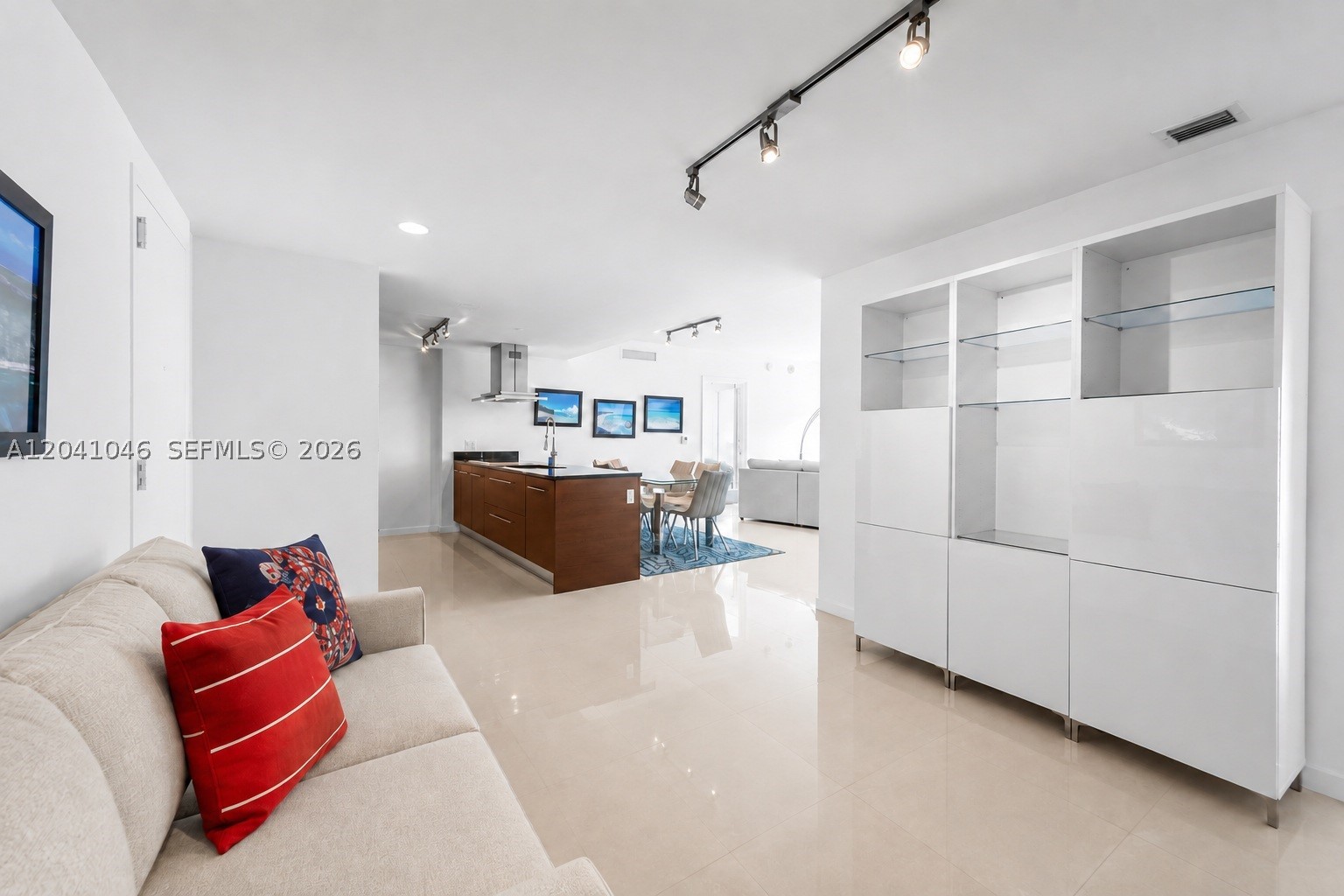 495 Brickell Ave Bay807 Property Photo 23