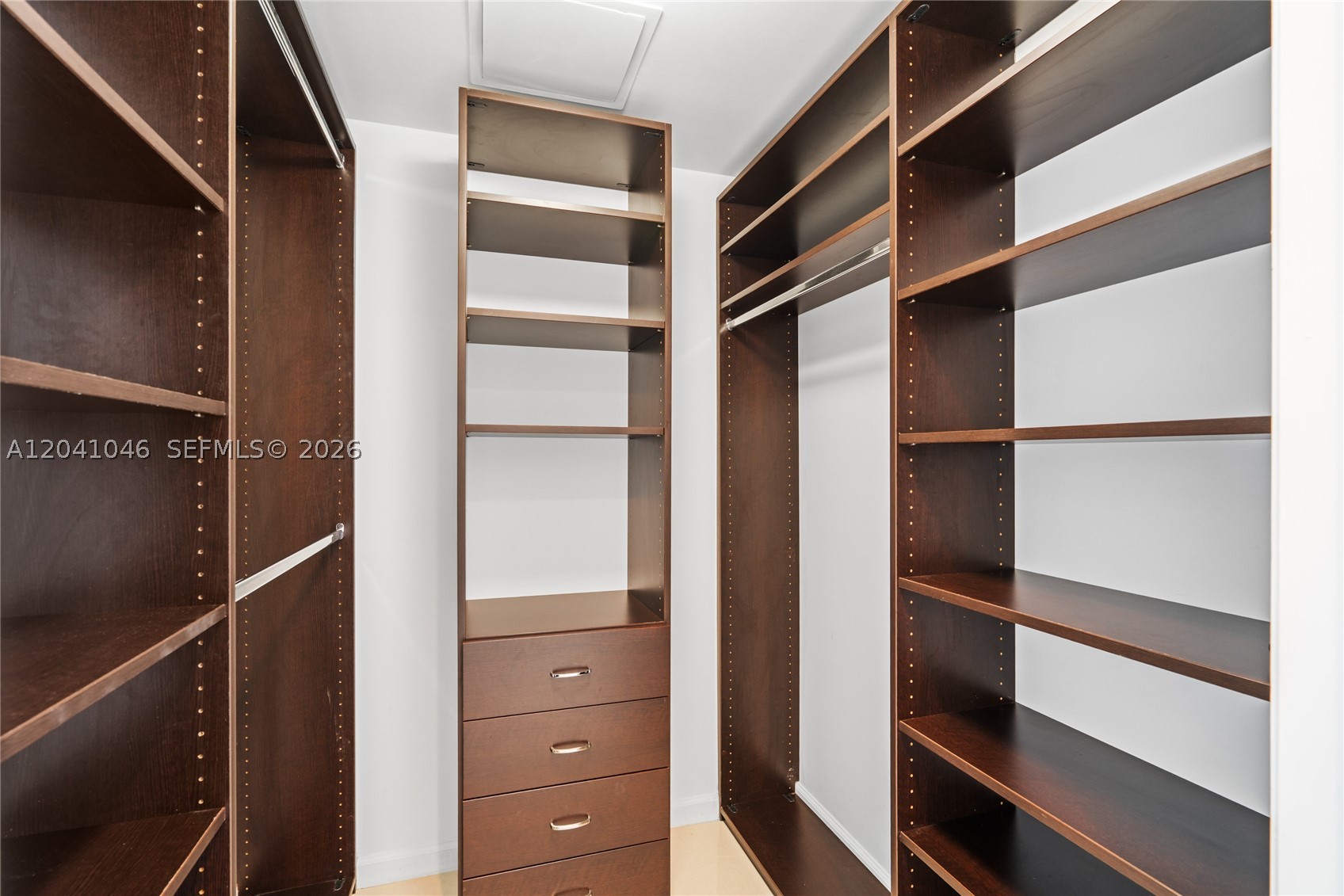 495 Brickell Ave Bay807 Property Photo 46