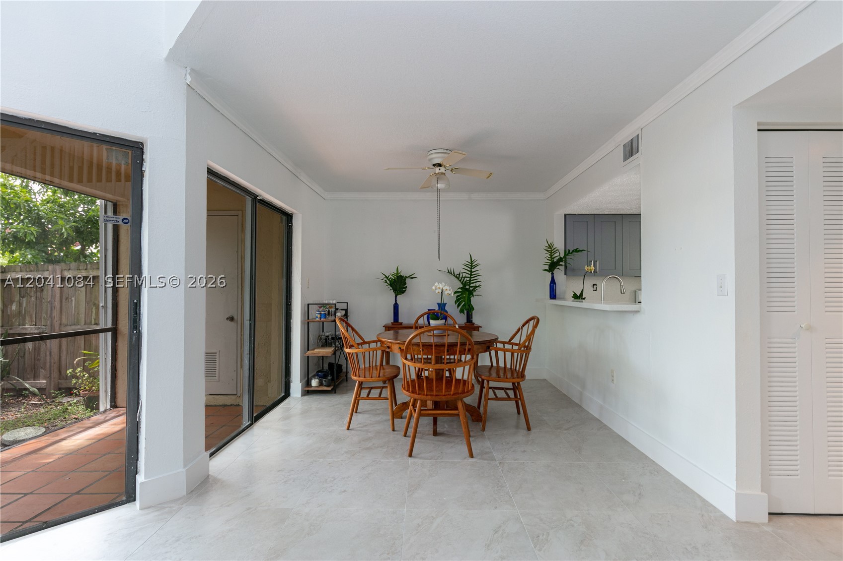 2513 San Remo Cir 2513 Property Photo 7