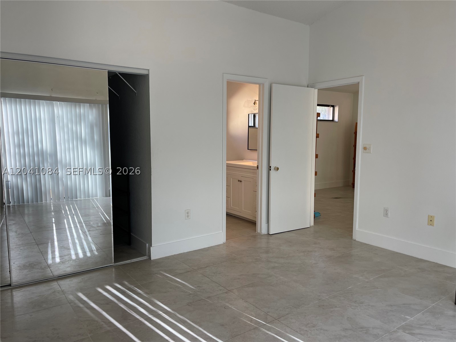 2513 San Remo Cir 2513 Property Photo 10