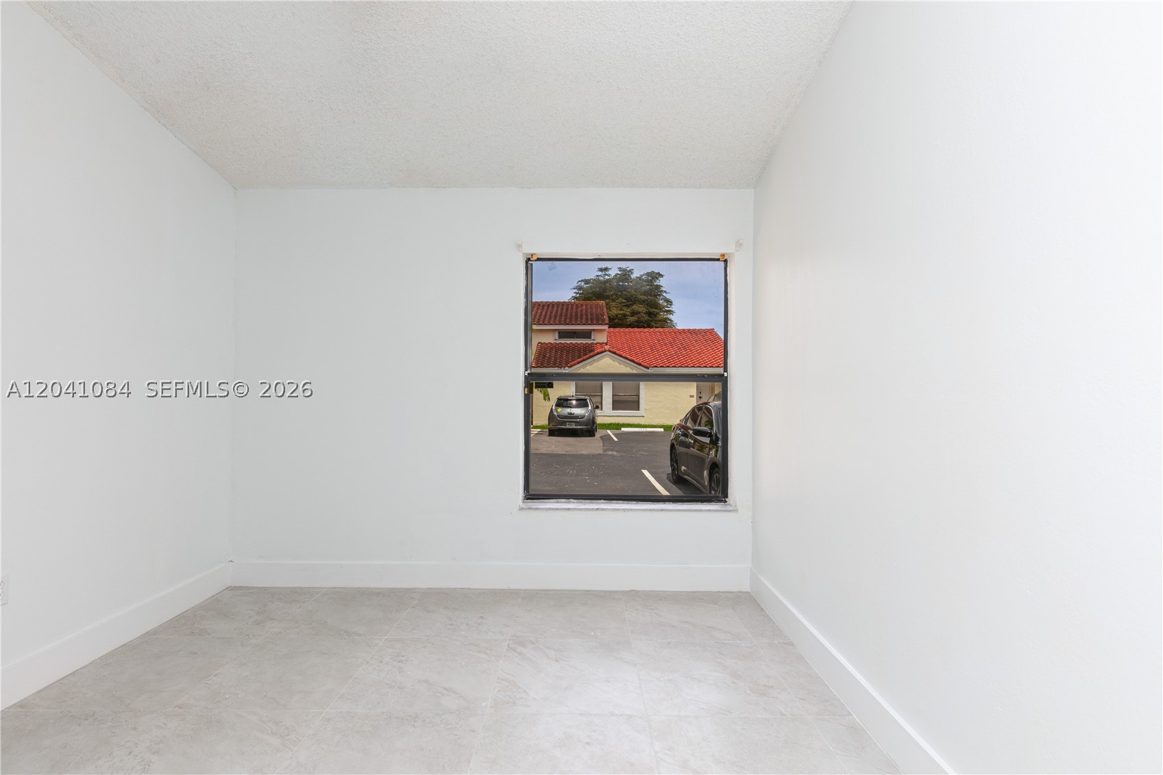 2513 San Remo Cir 2513 Property Photo 18