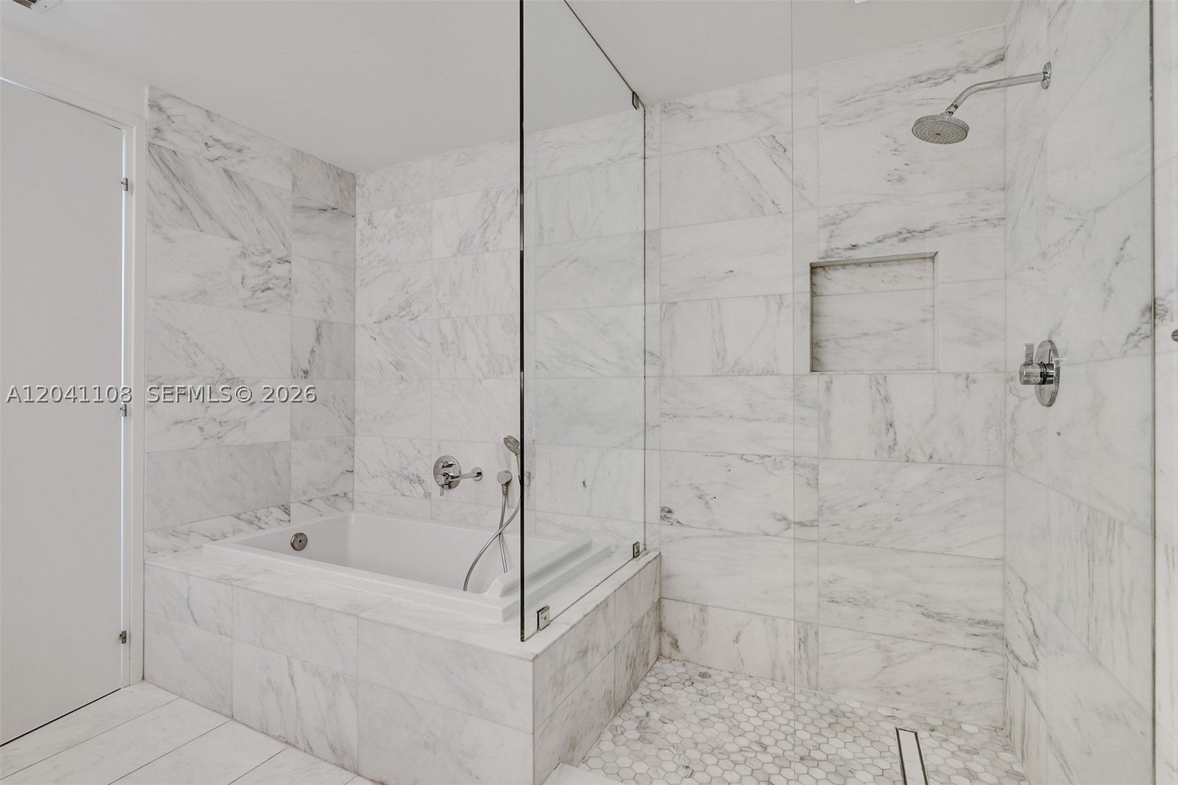 401 N Birch Rd 715 Property Photo 10