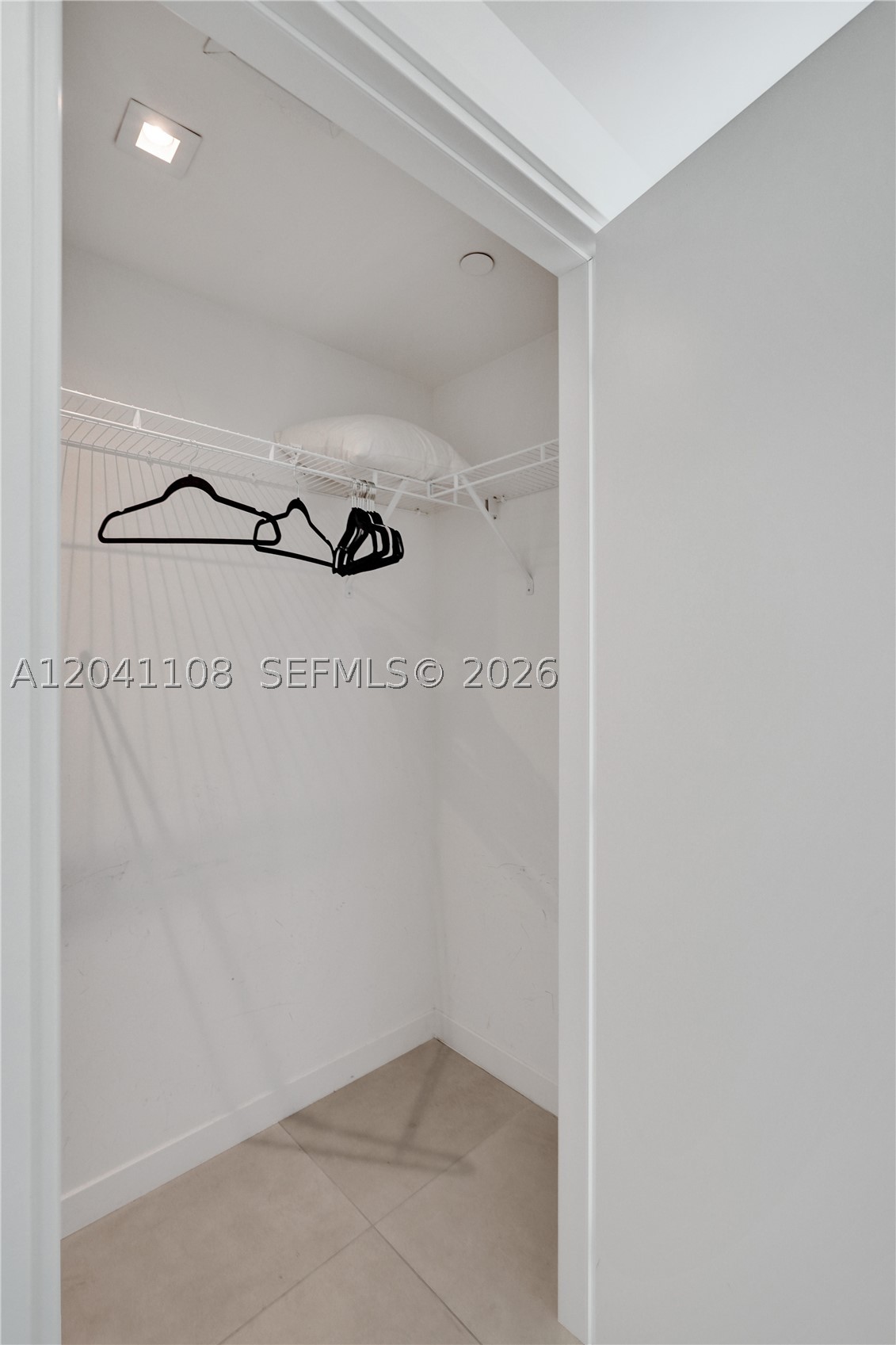 401 N Birch Rd 715 Property Photo 38