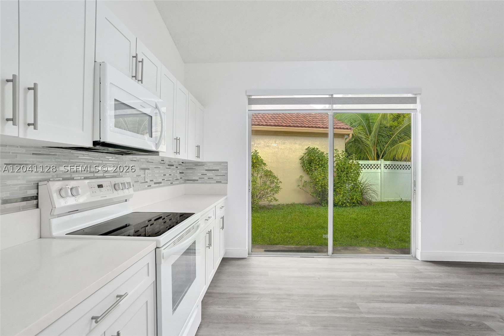 6931 Nw 34th St 6931 Property Photo 8
