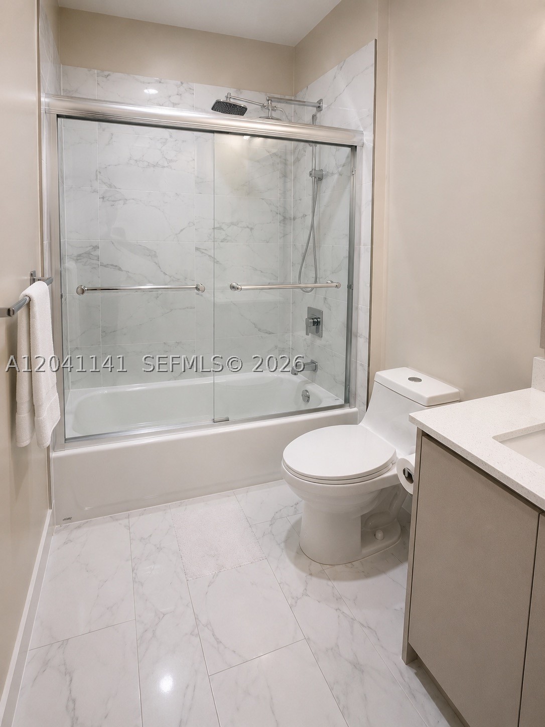2505 Ne 193rd St 4211 Property Photo 11