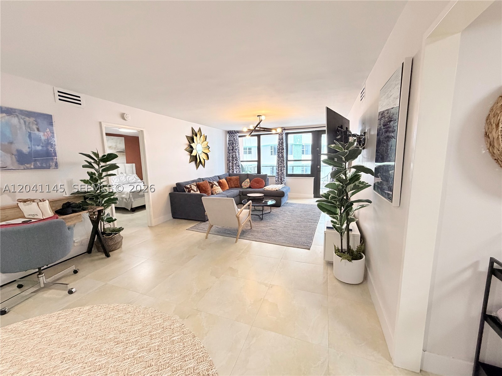 5225 Collins Ave 914 Property Photo 11
