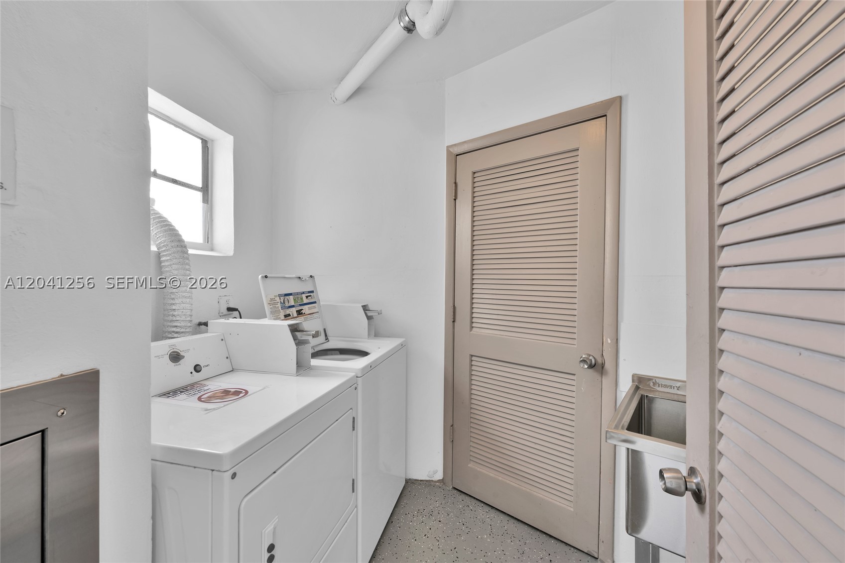 3199 S Ocean Dr 402 Property Photo 13